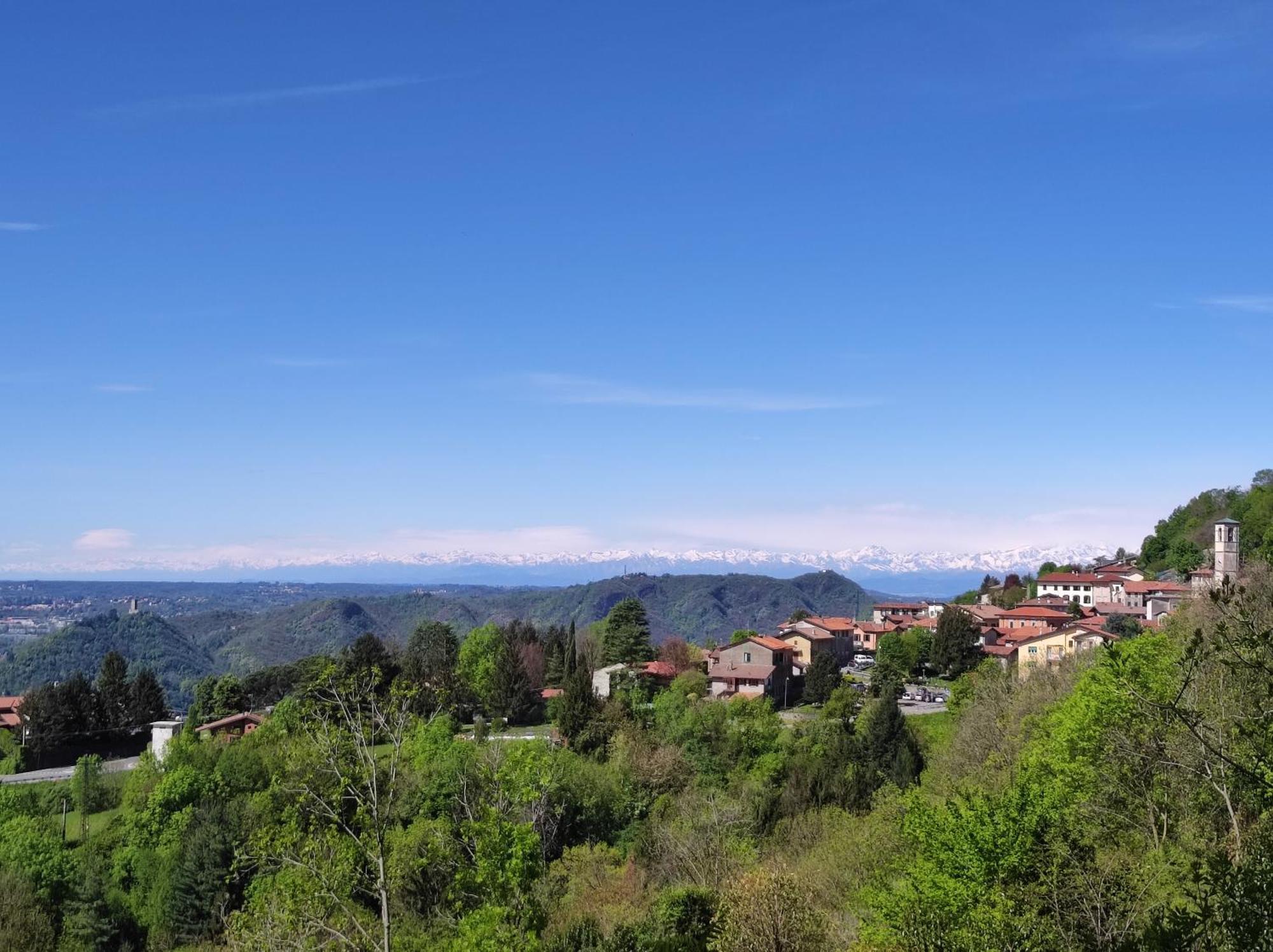 Villa Antonella, App. Vittoria Tavernerio ภายนอก รูปภาพ