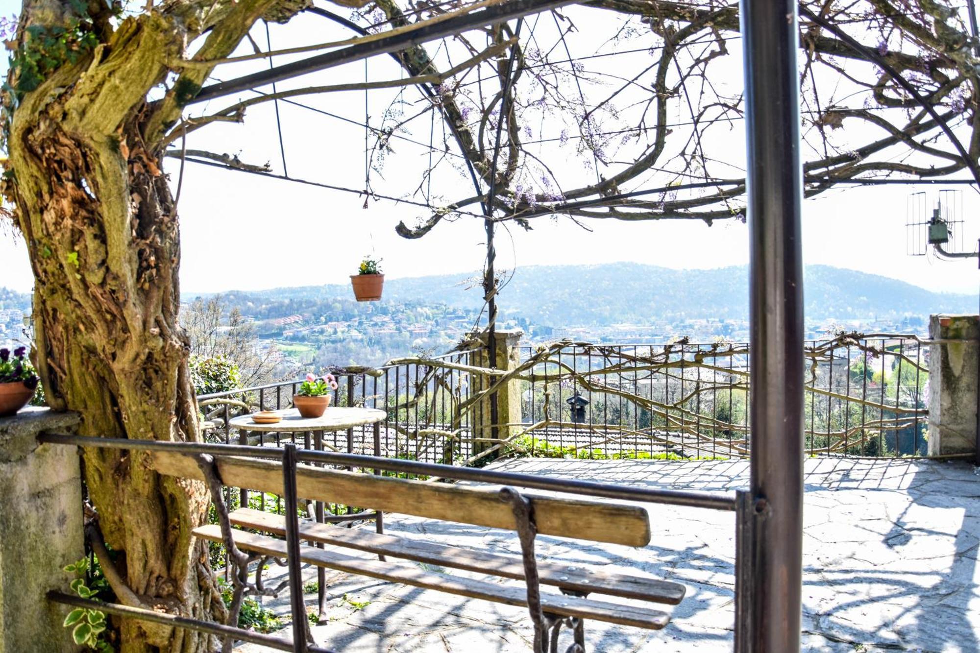 Villa Antonella, App. Vittoria Tavernerio ภายนอก รูปภาพ